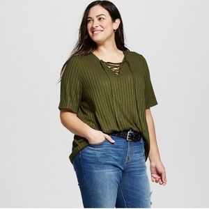 🍋 2 for 15 Ava & Viv plus size lace up v-neck